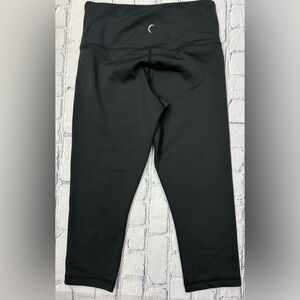 ZYIA ACTIVE women’s size 2 cropped leggings